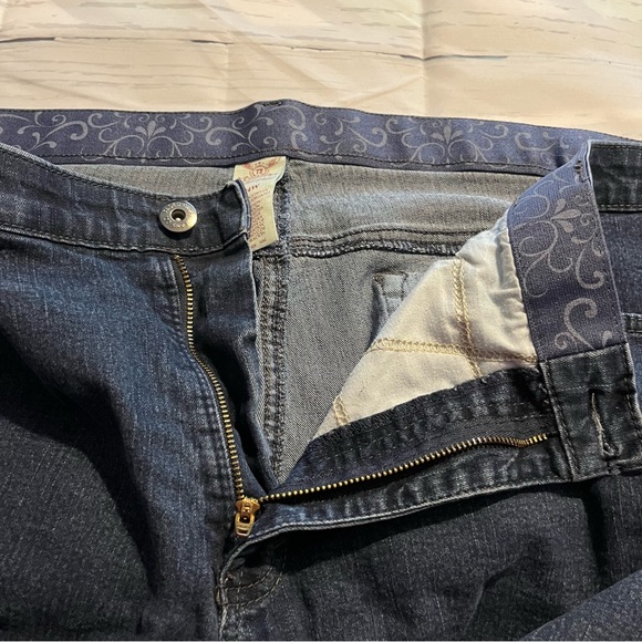 Faded Glory Long Length Jean Shorts, Size 24 W - Picture 8 of 8